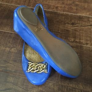 Royal blue with chain detailing flat shoes